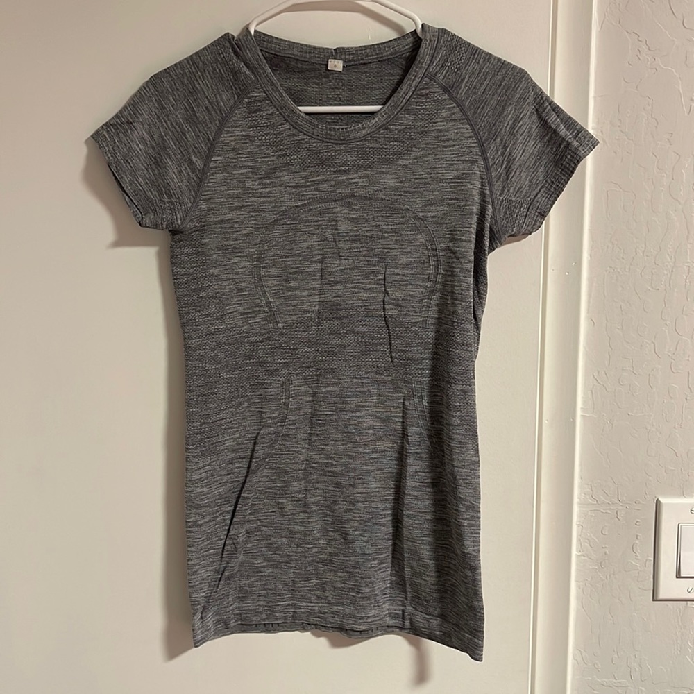 Lululemon run swiftly top